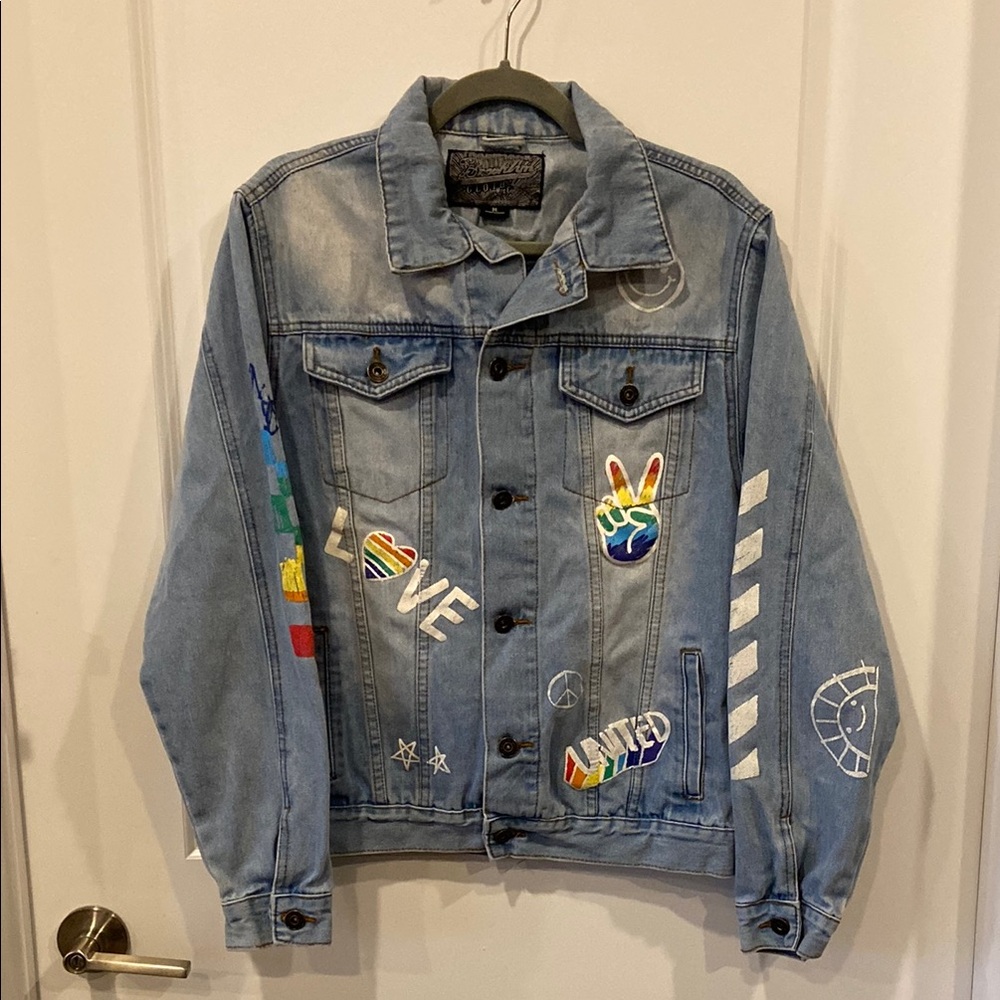 Brooklyn Cloth Peace Love Pride Rainbow Checkered Blue Graphic Jean Jacket M